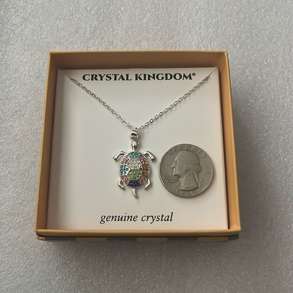 🆕 Genuine Crystal Silver-Tone Multicolor Turtle Pendant Necklace Adjustable - Picture 3 of 3